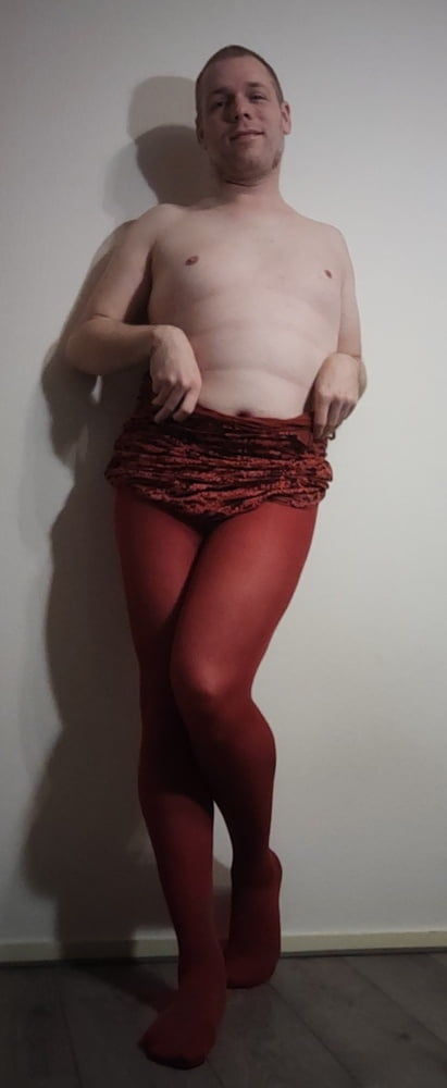 ロバート・ヘンドリクセン - sissy striptease "red" (short edition)
 #106777865