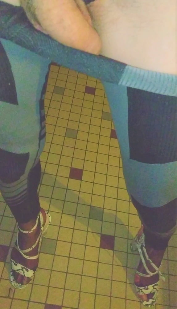 Petit debutante trav
 #89765159