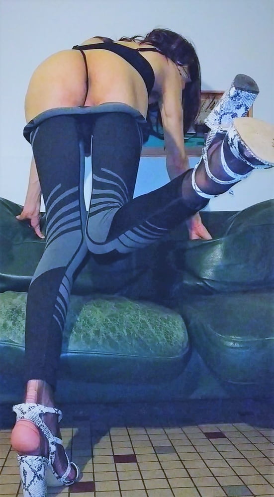 Petit debutante trav
 #89765205