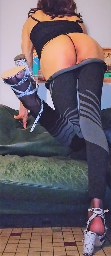 Petit debutante trav
 #89765229