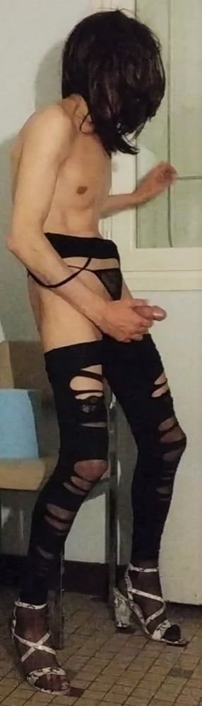 Petit debutante trav
 #89765302