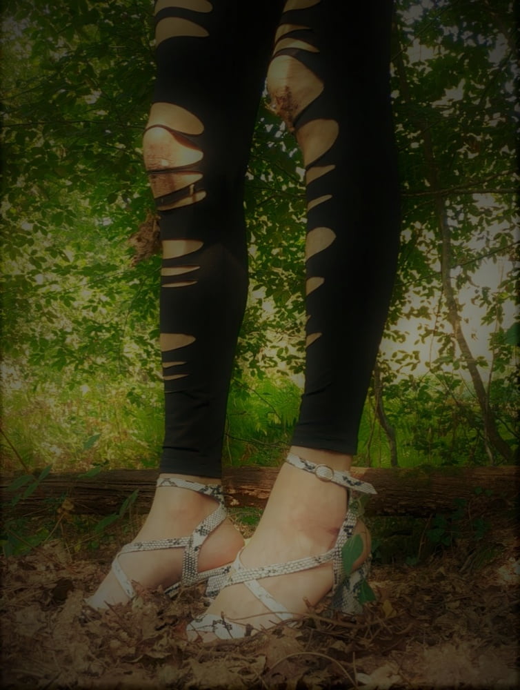 Petit debutante trav
 #89765485