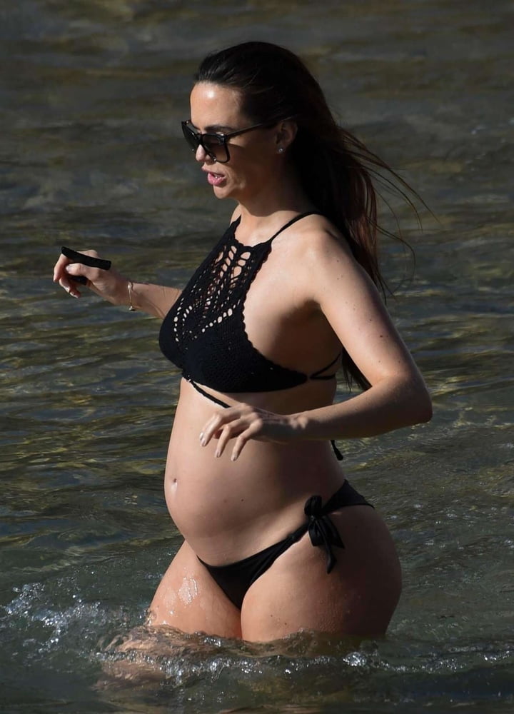 Jennifer Metcalfe pregnant in black bikini #102628588