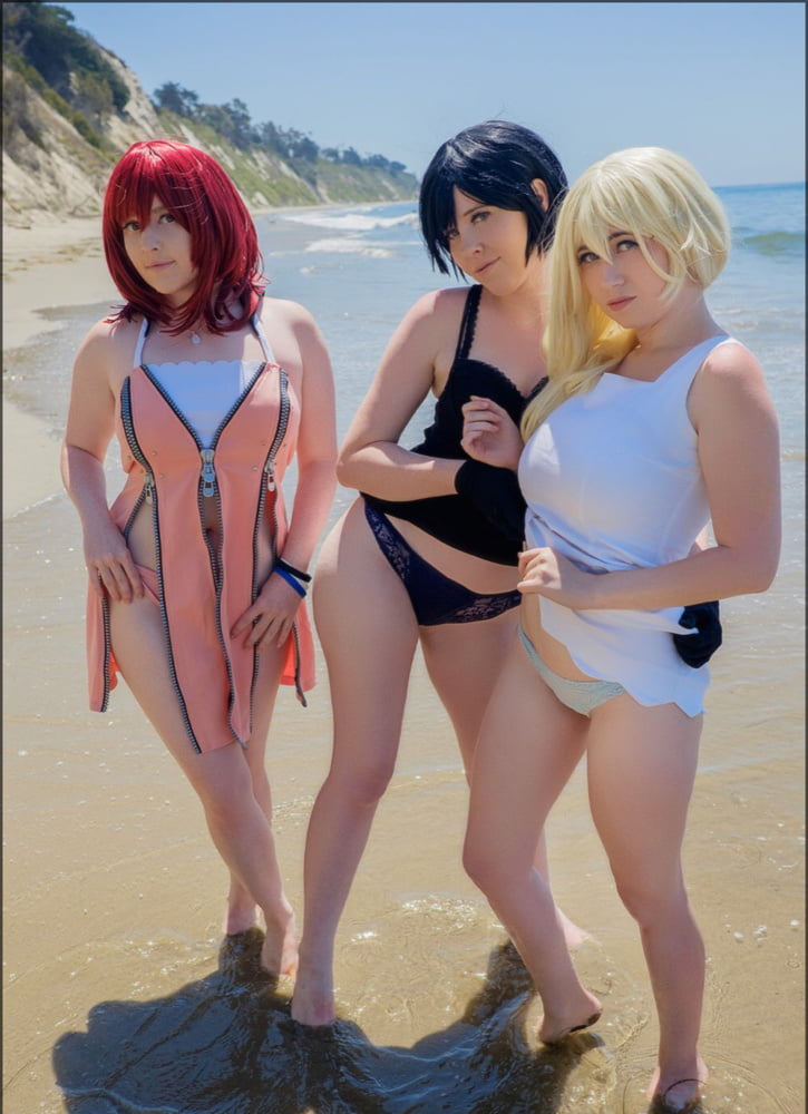 Cuori del regno spiaggia cosplay striscia
 #91350473