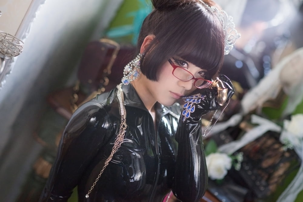 Eri Kitami in sexy abito di lattice nero
 #94073581