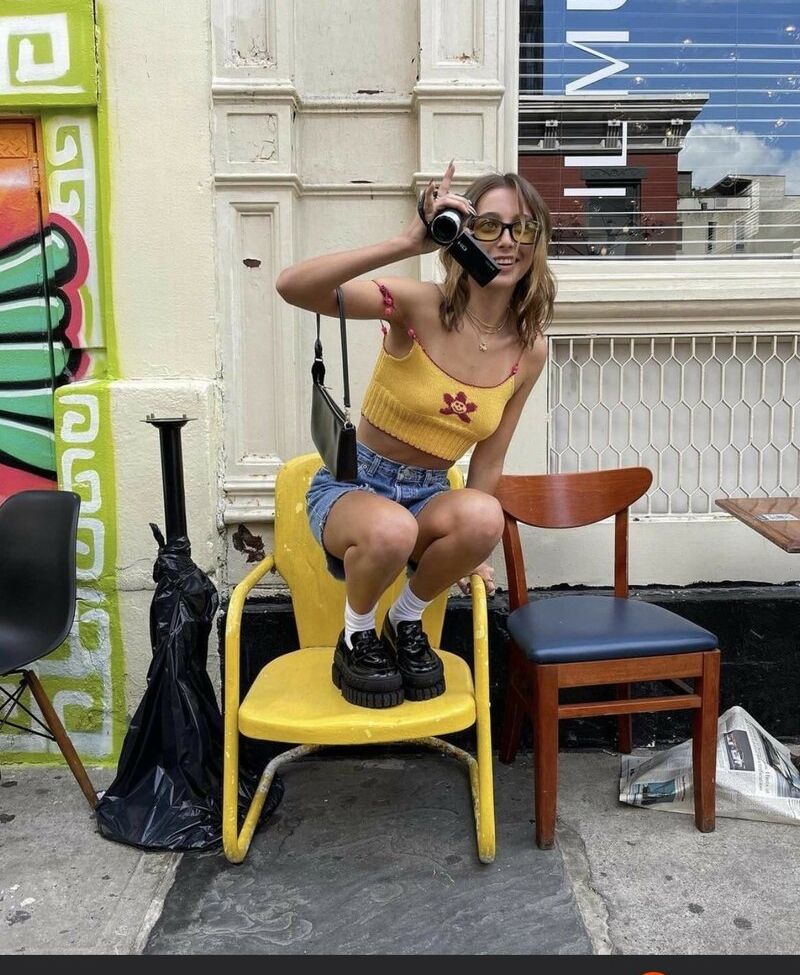 Emma Chamberlain nackt #108607793