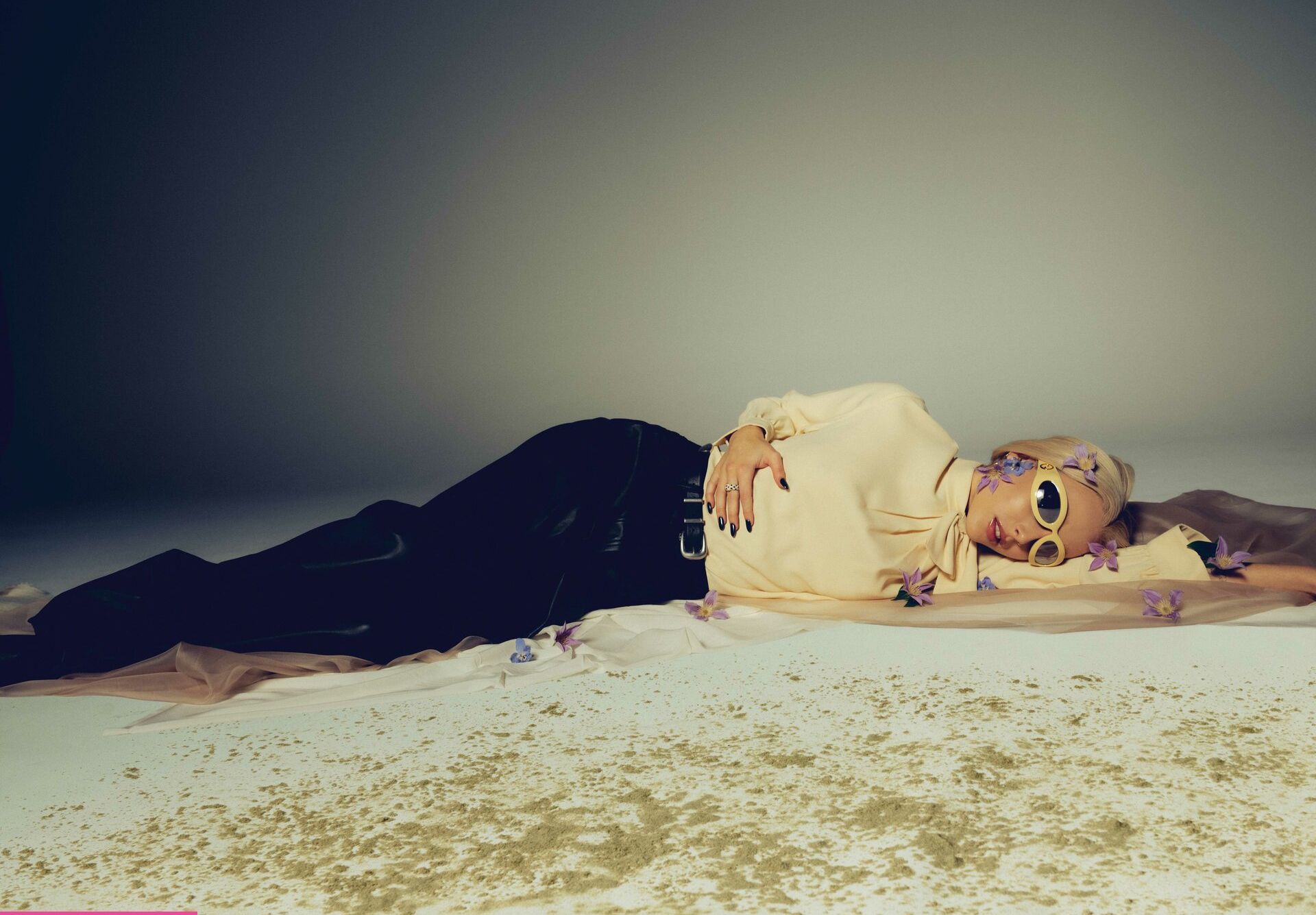 Emma Chamberlain nackt #108607823