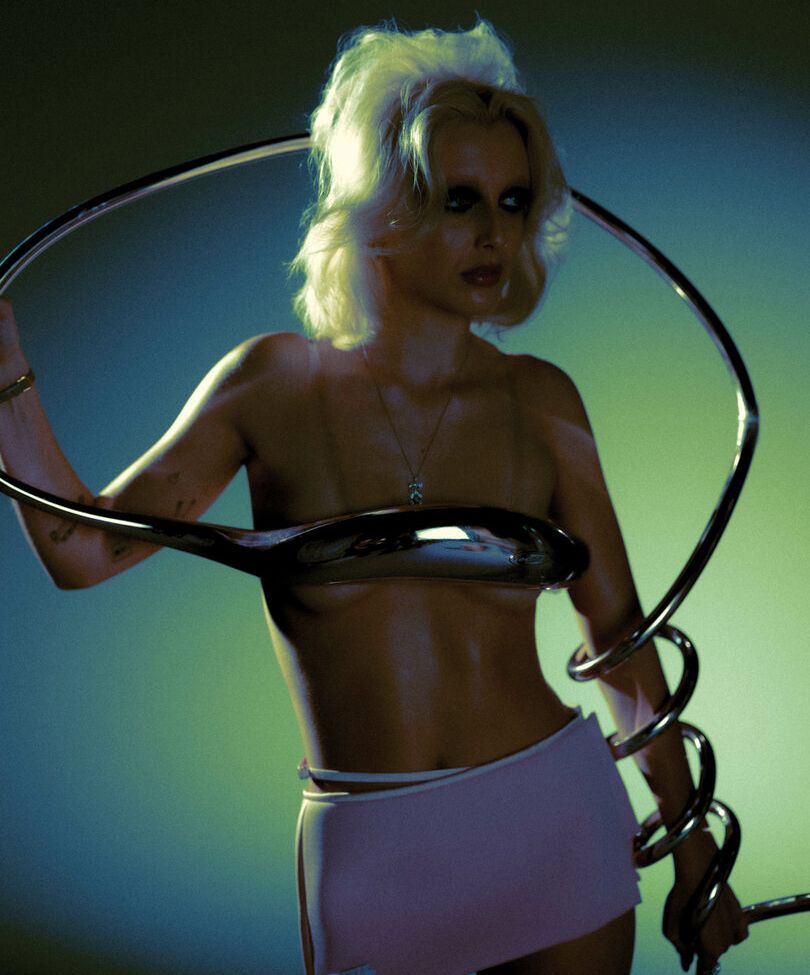 Emma Chamberlain nackt #108607828