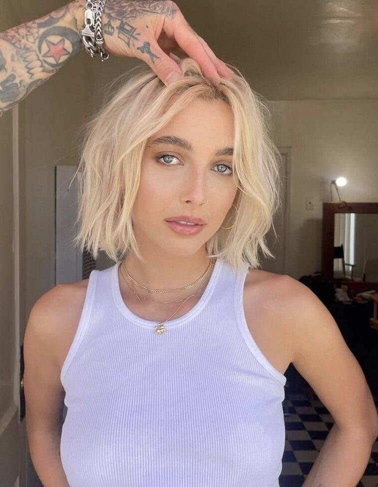 Emma Chamberlain nackt #108607837