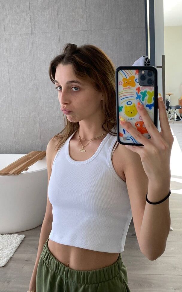 Emma Chamberlain nackt #108607873