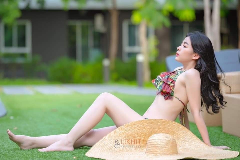 Mädchen 194
 #93869635