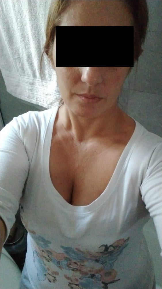 Laura's selfies #97486258