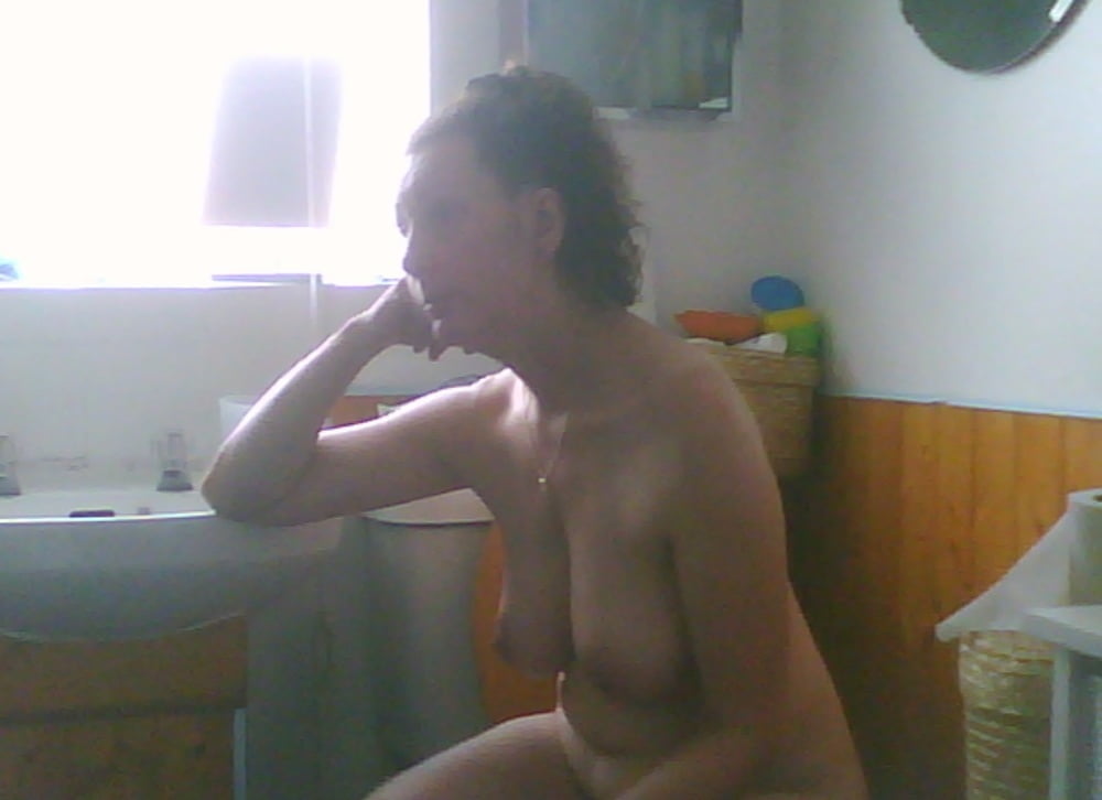 露出した妻たち
 #93733768