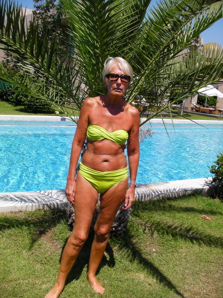 Une Grand Dame Erotique #93240885