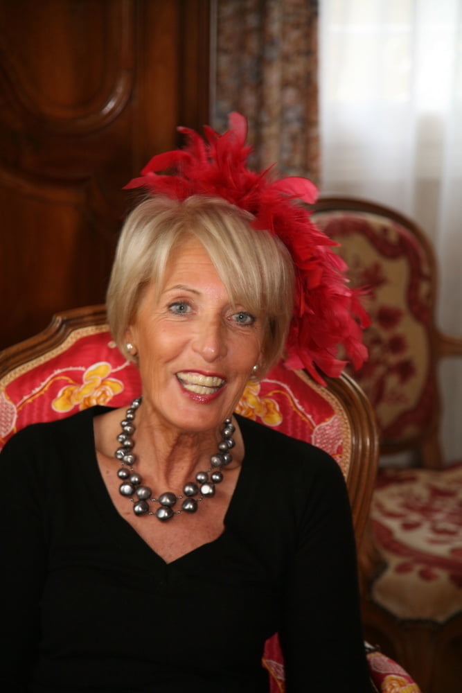 Une Grand Dame Erotique #93241003
