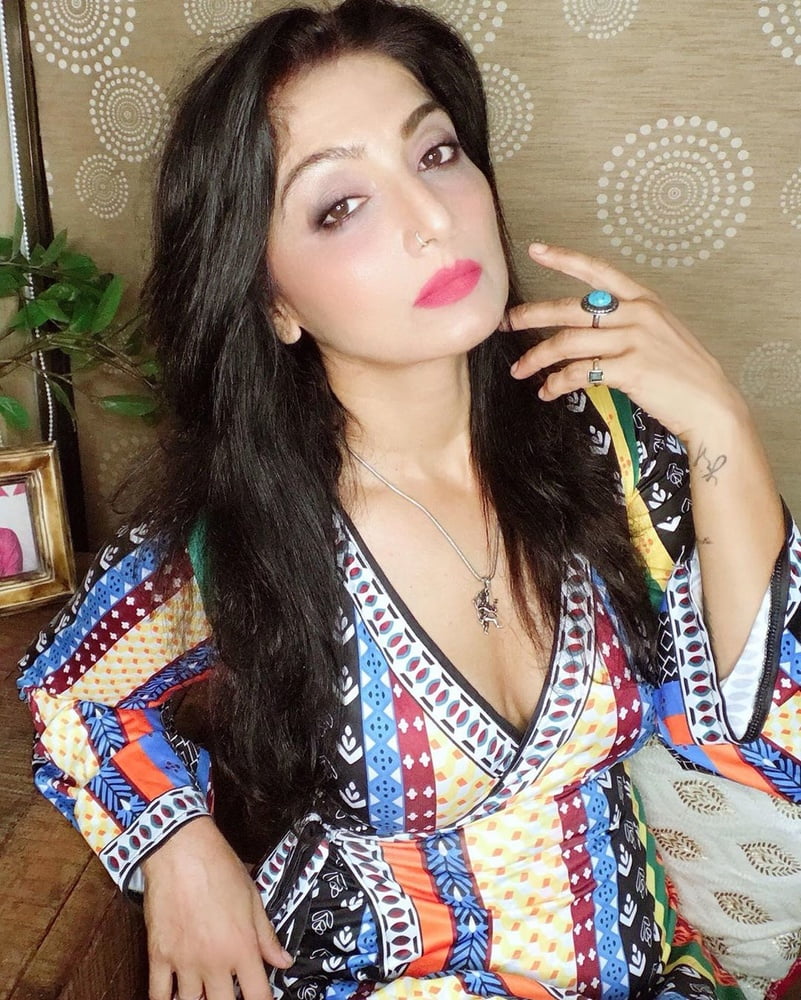 Sexy Indian milf goddess
 #88989685