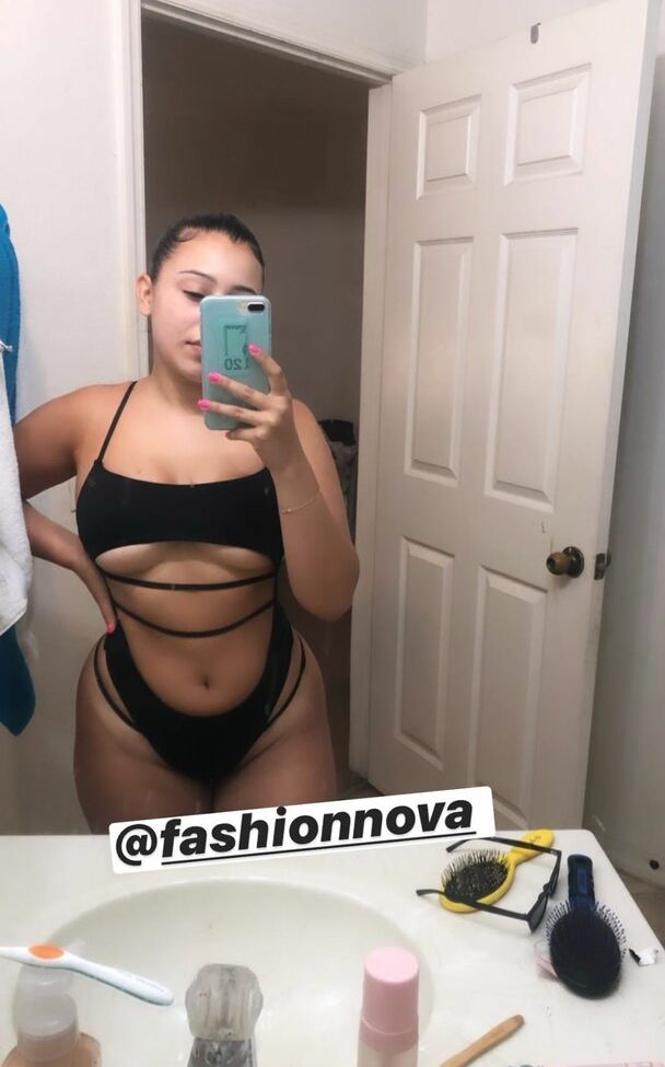 Victoriaines nackt #108250164