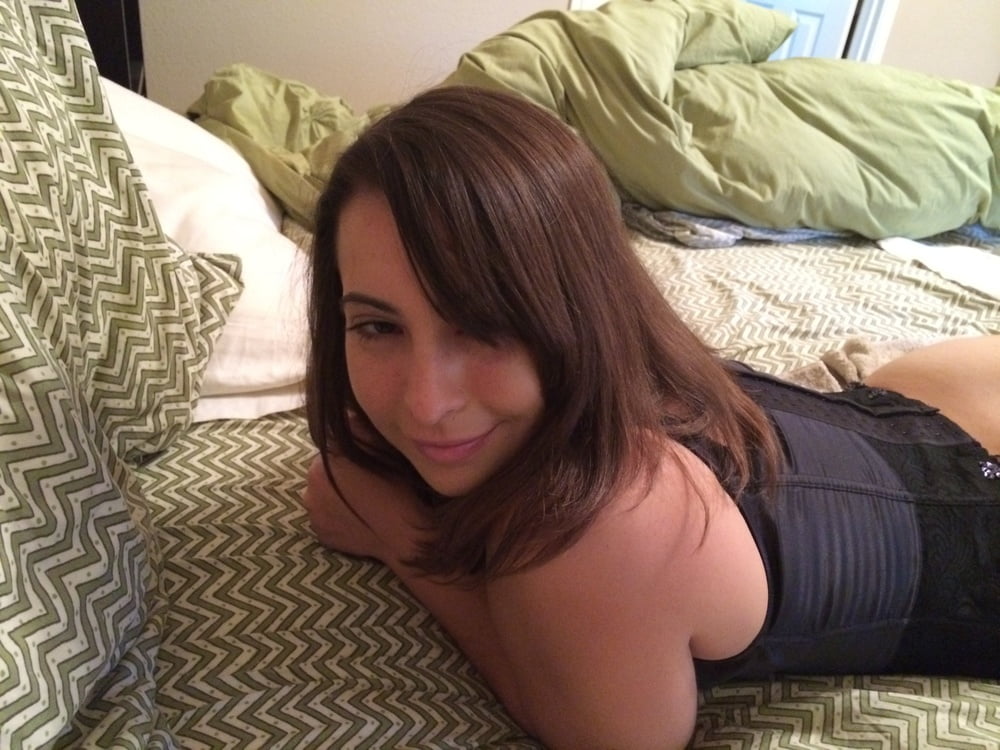 Femme brune brune, épaisse, curvey, couverte de sperme du Texas
 #98507712