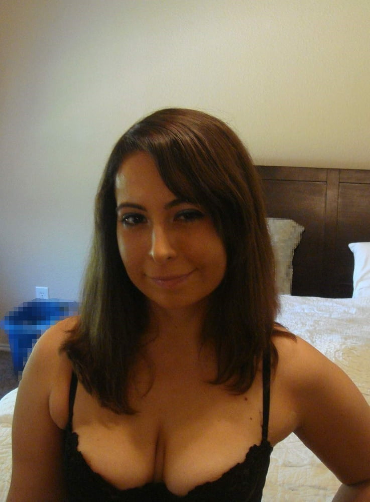 Femme brune brune, épaisse, curvey, couverte de sperme du Texas
 #98507792