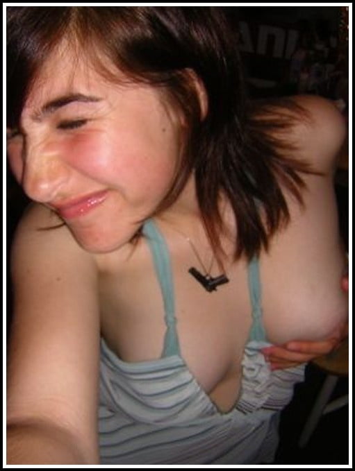 I alte und junge blinkende titten
 #95938937