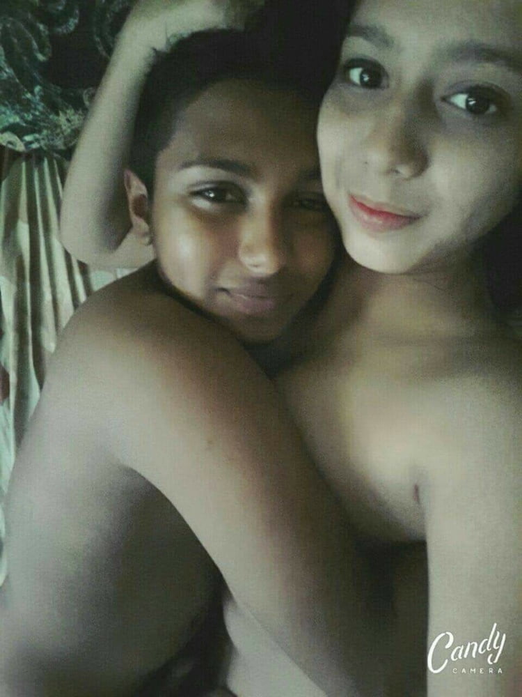 Nettes indisches Mädchen nackt durchgesickert
 #91696647