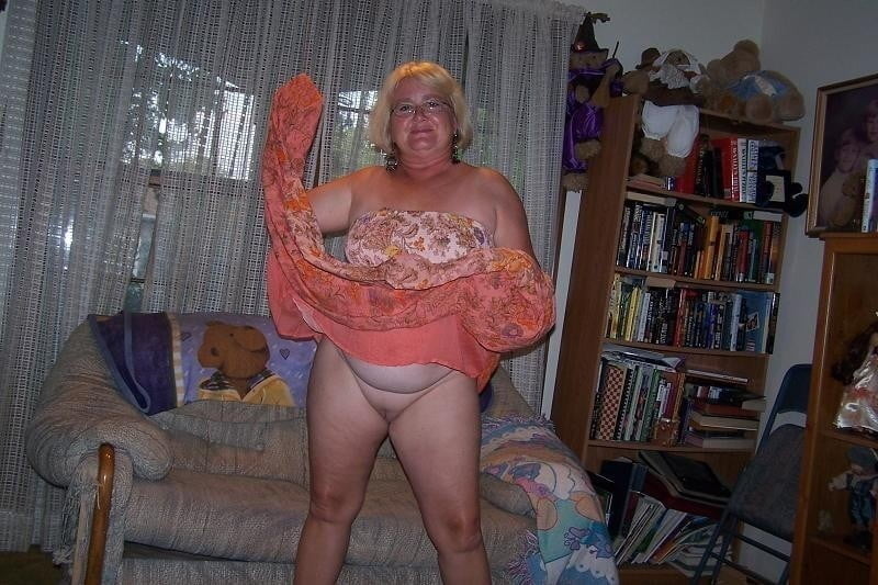 熟女とおばさん 0330
 #94904432