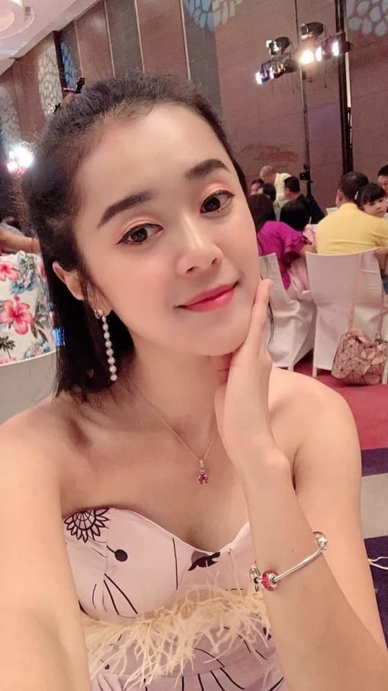 Tetek besar janda
 #91497451