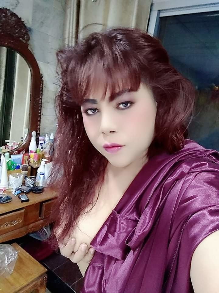 Tetek besar janda
 #91497464