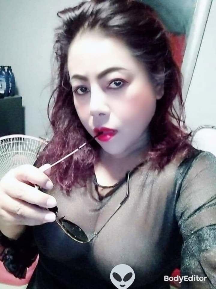 Tetek besar janda
 #91497473