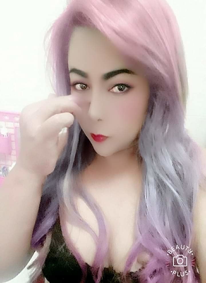 Tetek besar janda
 #91497485