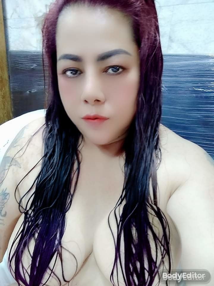 Tetek besar janda
 #91497506