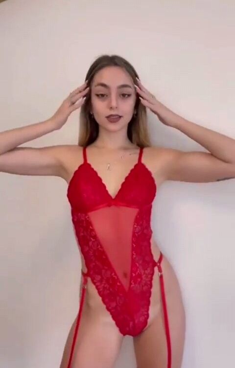 Ángeles Watters desnuda #107917907