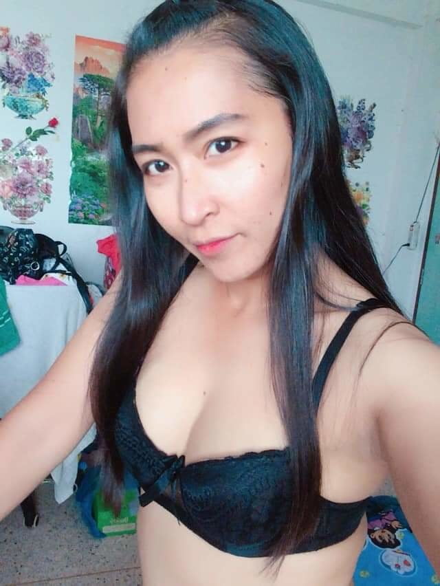 Prostituierte thailändisch große Titten
 #95736754