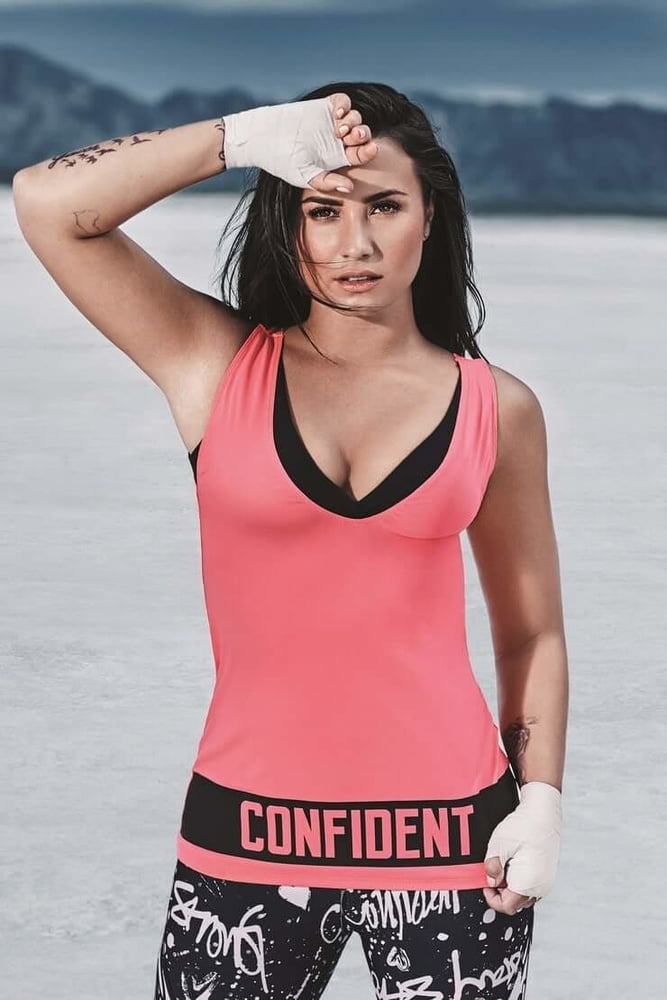 Demi Lovato ( The Singer) #81067861
