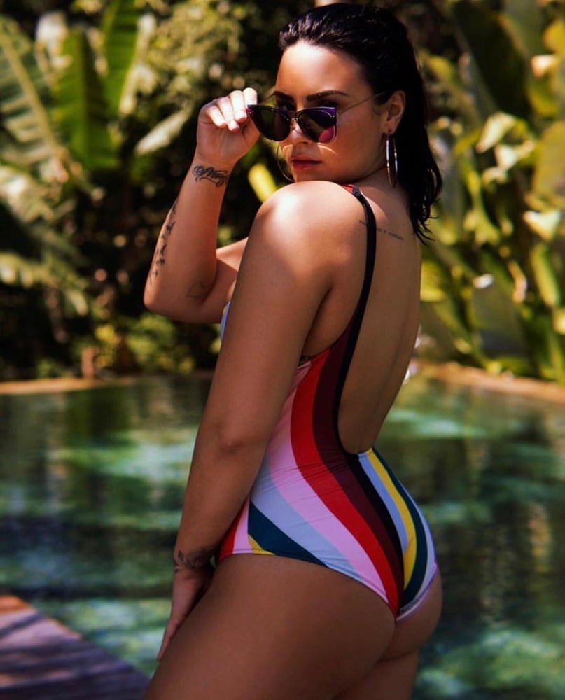 Demi Lovato ( The Singer) #81067948