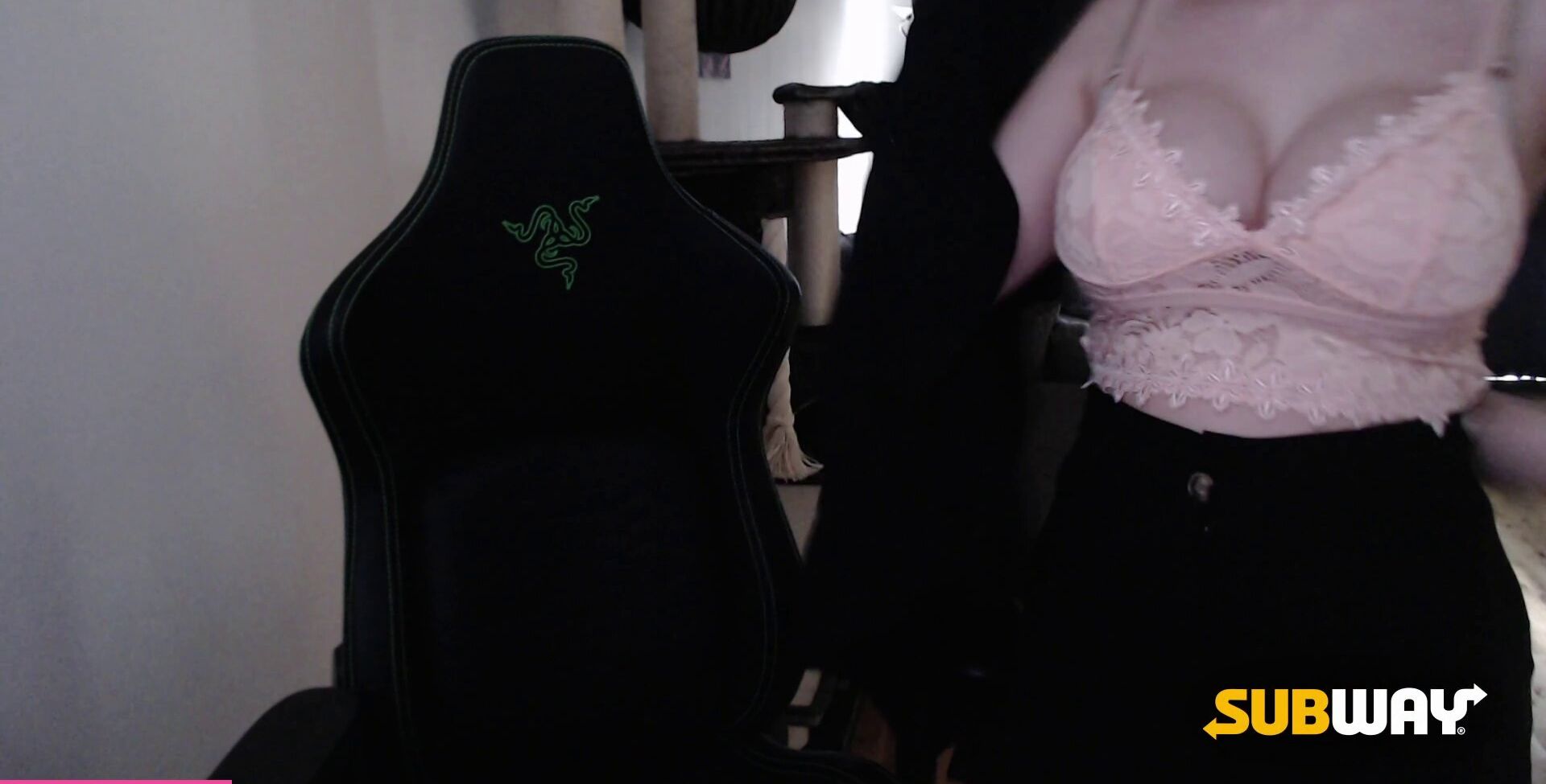 Taylor Jevaux desnuda #108544849