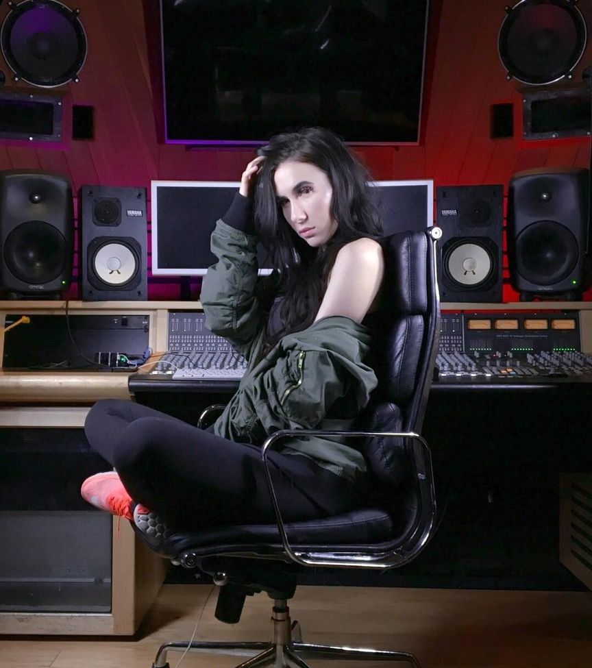 Taylor Jevaux desnuda #108544880