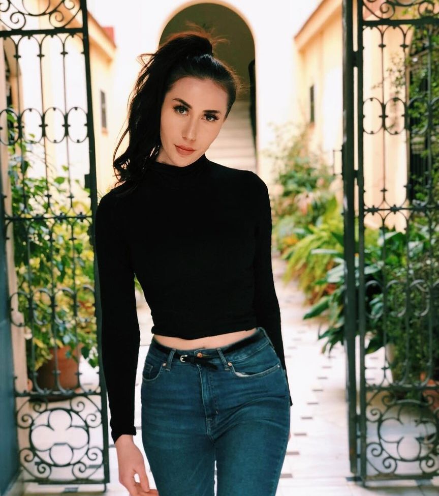 Taylor Jevaux desnuda #108544891