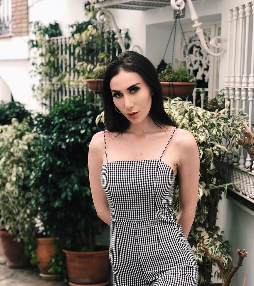 Taylor Jevaux desnuda #108544894