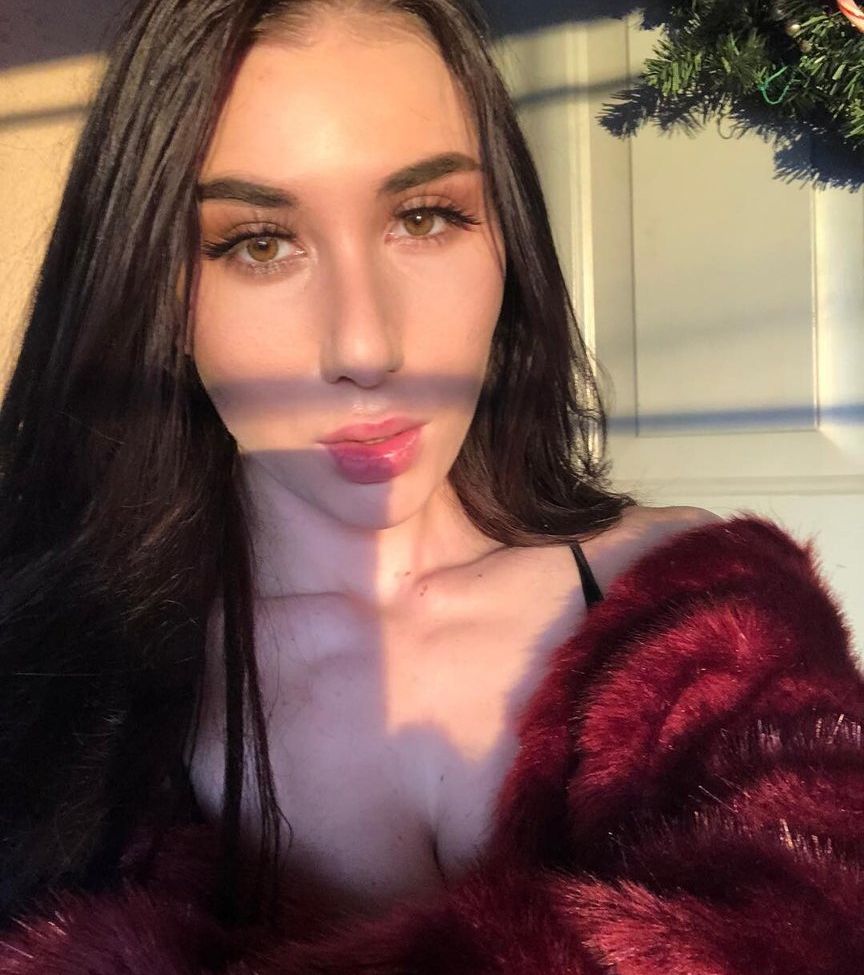 Taylor Jevaux desnuda #108544907