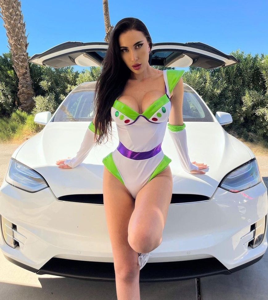 Taylor Jevaux desnuda #108545049