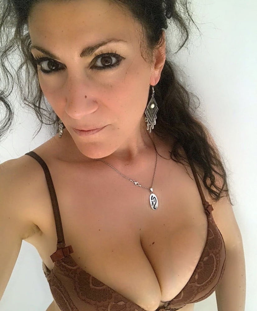 Tettona da schizzare
 #88042988