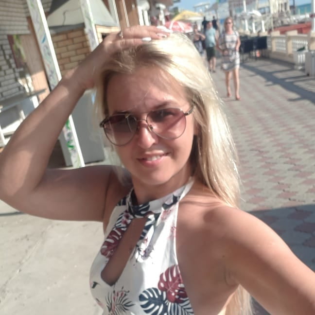 ロシアからの多肉質の売春婦マリーナ、サラトフ
 #100263607