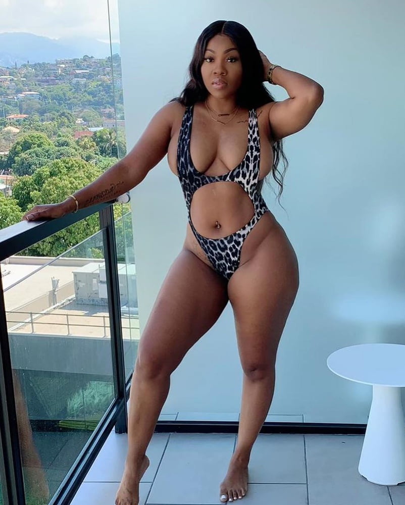 EBONY HOTTIES PART 1 #89354532