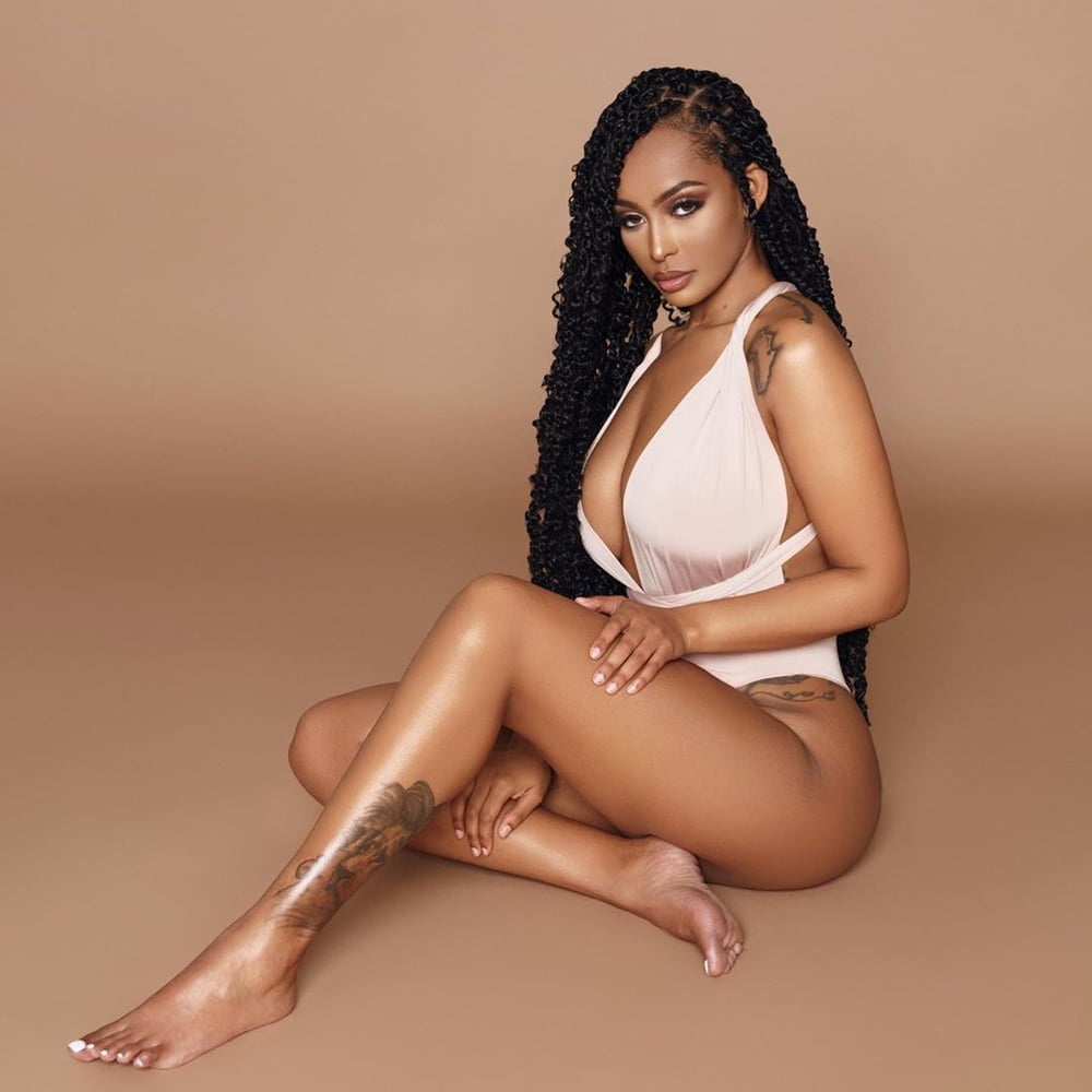 EBONY HOTTIES PART 1 #89354534