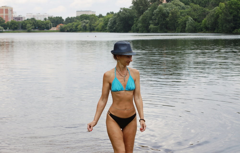 Beach portrait #106996221