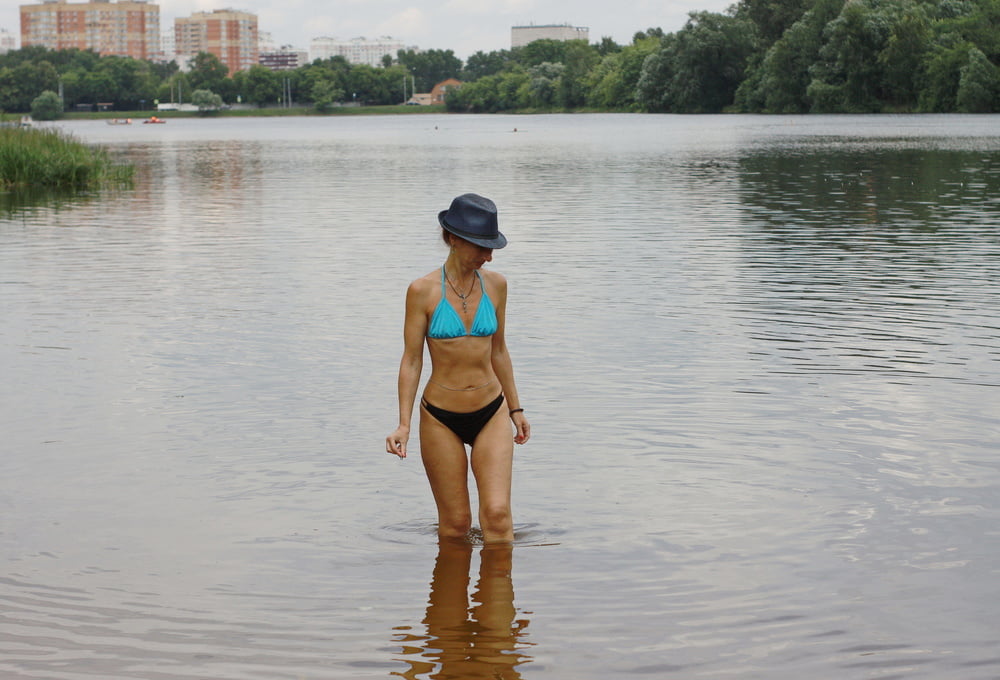 Beach portrait #106996233