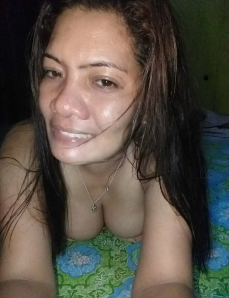 Filipina Lizalyn Cenalago of Cebu #81640916