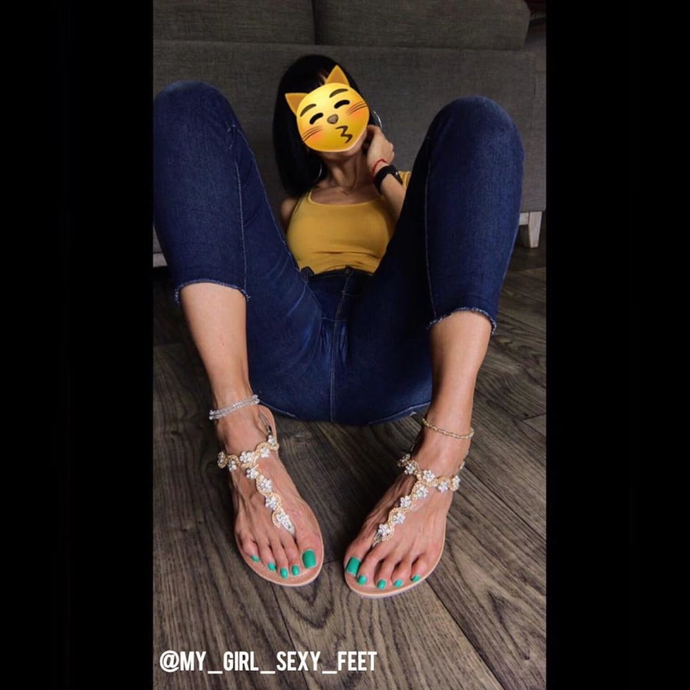 Sexy Milf Feet (feet, barefoot, Insta) #79842906