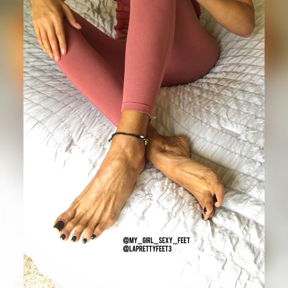 Sexy Milf Feet (feet, barefoot, Insta) #79843152
